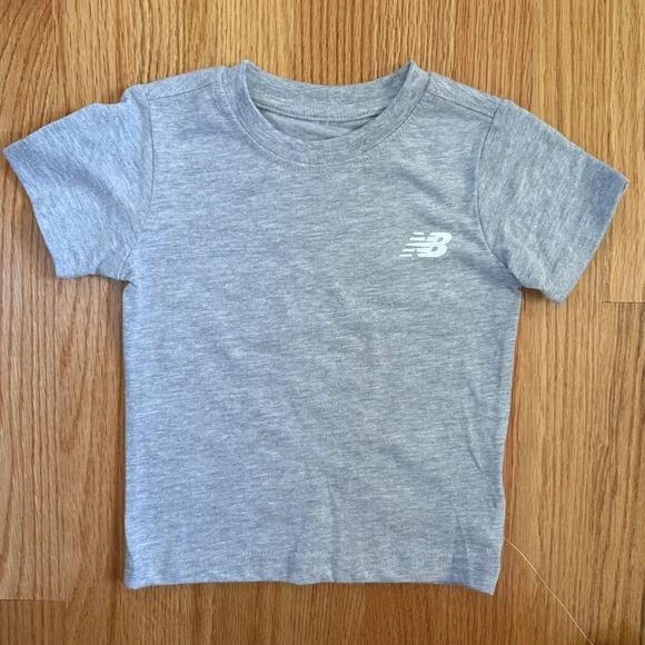 New Balance Little Boy 3 Piece Outfit - Picture 10 of 16